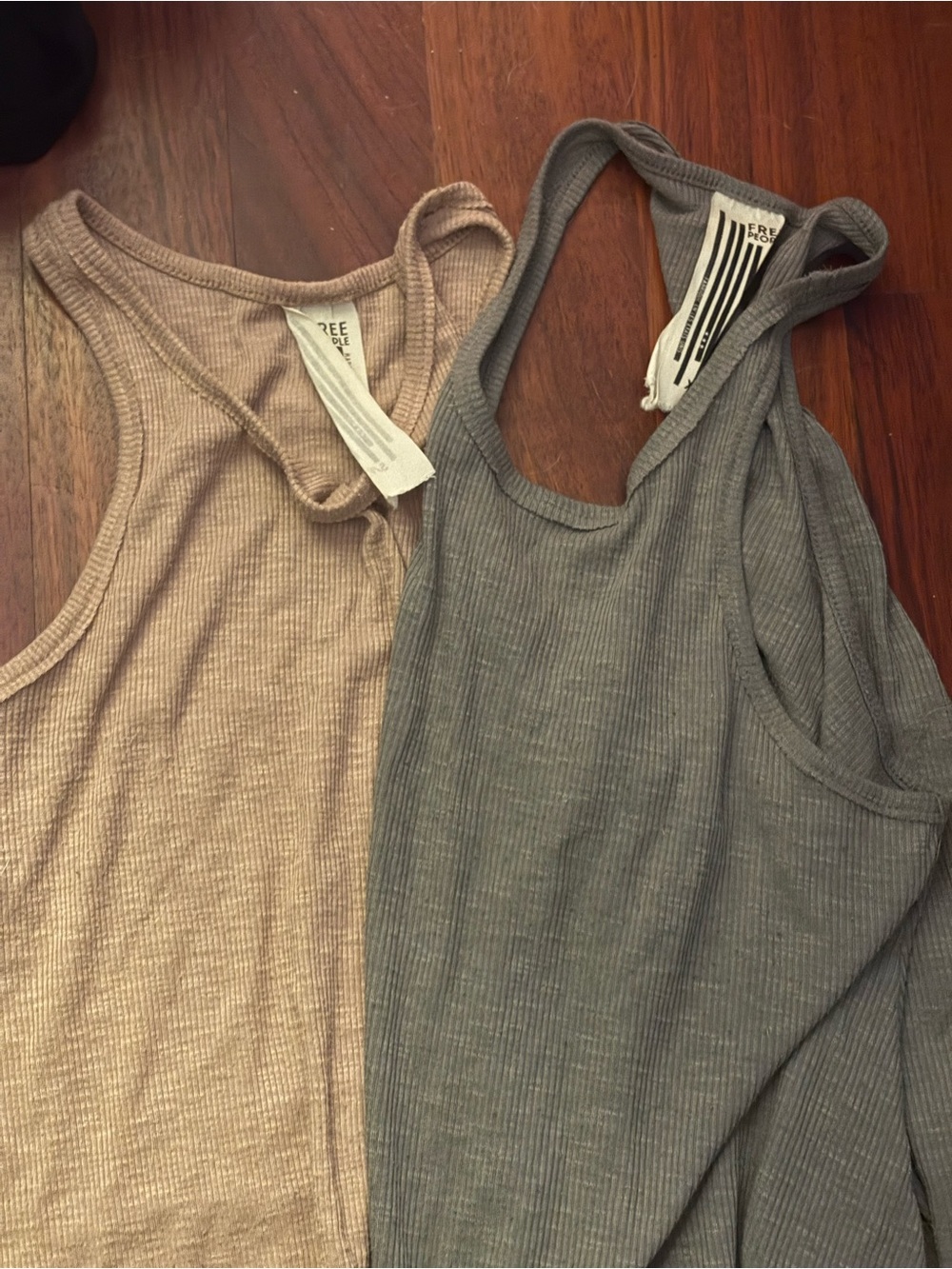 Free People Long Beach Ribbed Racerback Swing Tank Bundle Grey & Tan Small - Picture 2 of 8